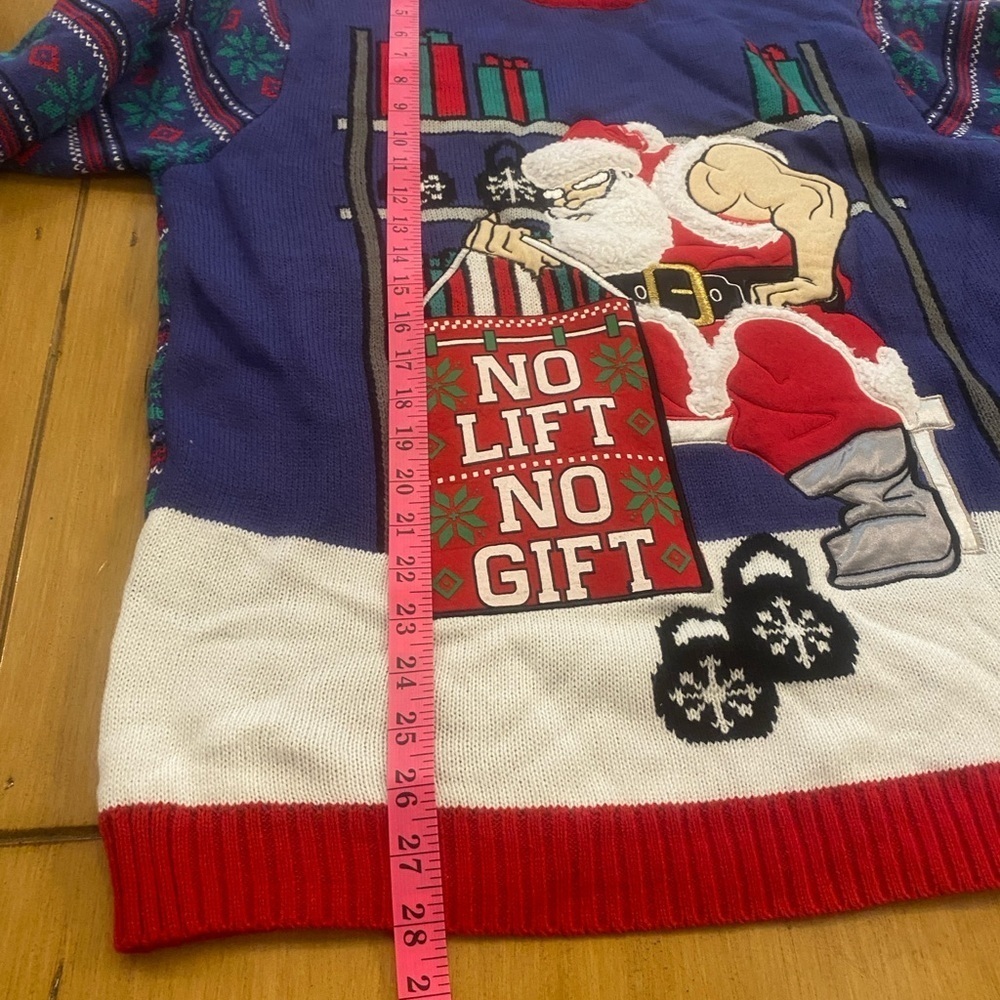 Men’s Christmas Sweater Beer Holding Ugly Christmas Sweater New size large - Picture 6 of 12